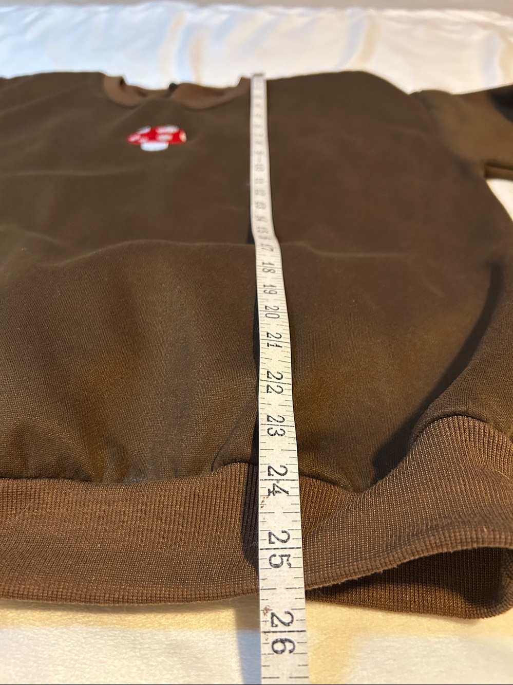 Brown crewneck sweatshirt with cute embroidered mushroom -size M - Picture 8 of 9